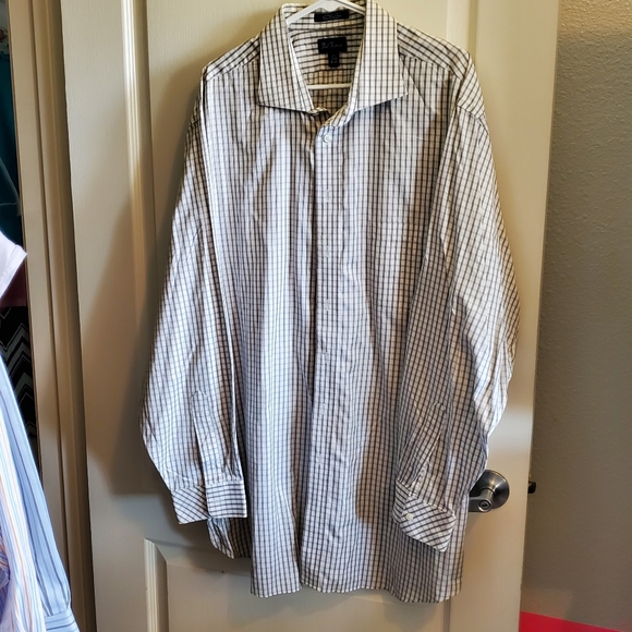 2 for $20 Tommy Hilfiger Men's Shirt - Picture 1 of 8